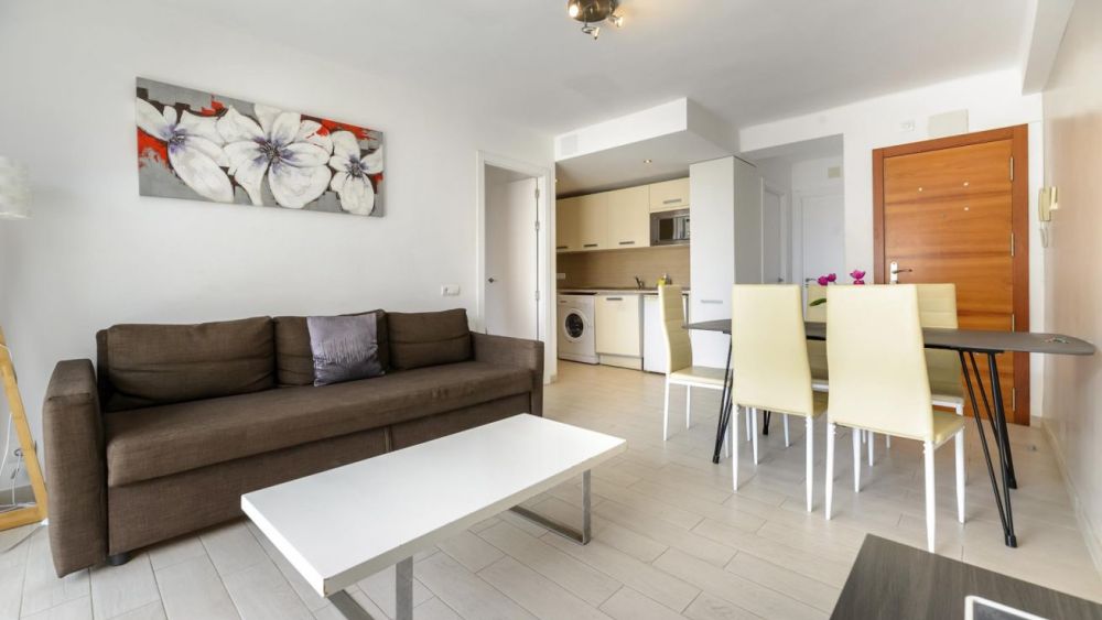 Ground floor with 2 rooms in Playa den bossa