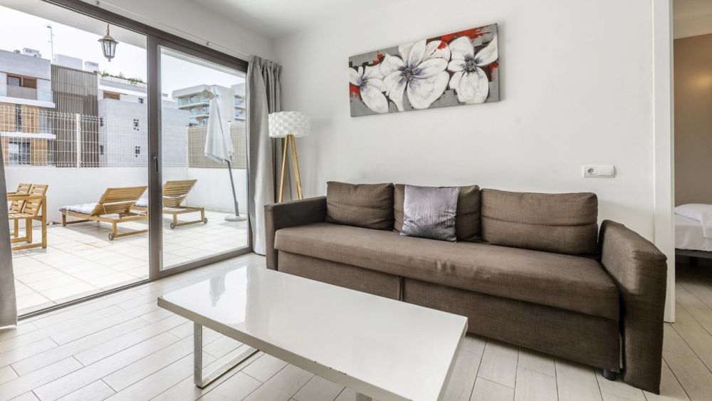 Ground floor with 2 rooms in Playa den bossa