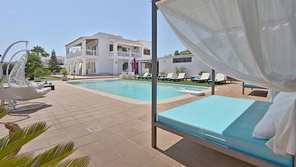 Villa with 6 rooms in Playa den bossa