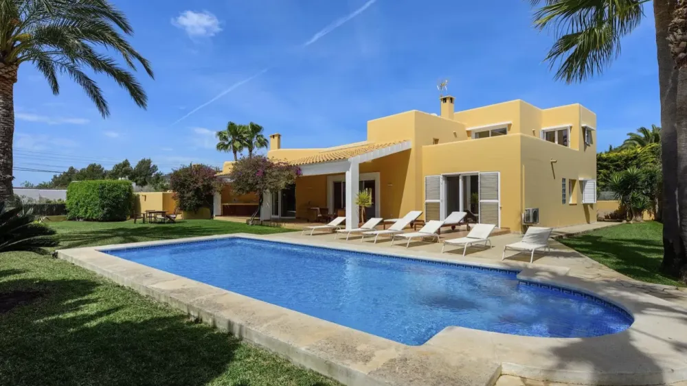 Villa with 5 rooms in Sa carroca