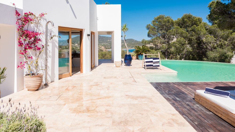 Villa with 4 rooms in Porroig